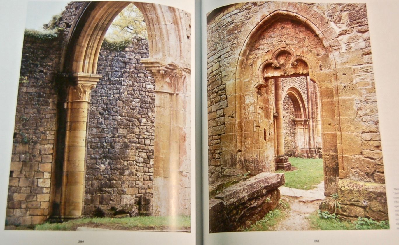  Cistercian Abbeys, History and Architecture. 